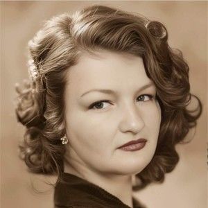 Meet your Posher, Connie